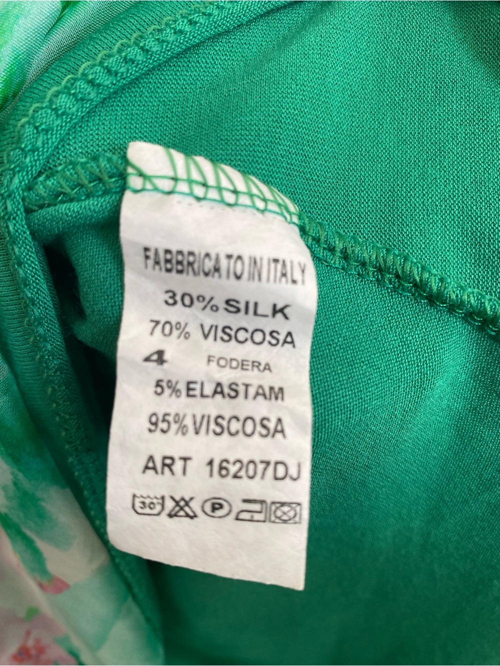 NT Amati Green Floral Tie-Front Midi Dress by - Picture 3 of 9
